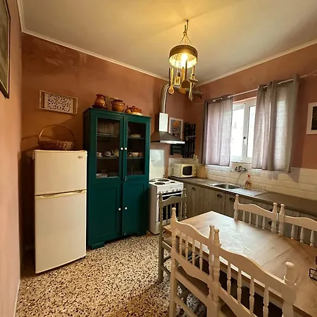 Apartment Omiros *